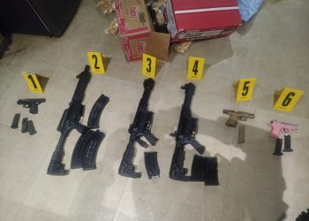 En Mazatenango, Suchitepéquez, se decomisaron varias armas de fuego en el primer día del plan 50-2024, Seguridad Durante las Fiestas de Fin de Año.