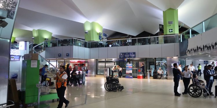 Presentan fases de recuperación del Aeropuerto Internacional La Aurora