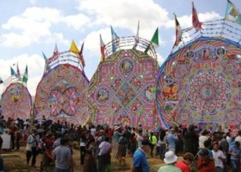 Entre las propuestas que evaluará la Unesco esta semana está la técnica para la elaboración de barriletes gigantes de Sumpango y Santiago Sacatepéquez.