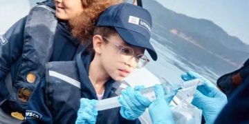 Personal de la Unesco y voluntarios trabajan en diferentes países en la recopilación de información como parte de la cartografía de la vida marina que lleva a cabo esa entidad.