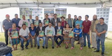 Autoridades firma convenios del programa Compesación a Conservación con auturidades locales y comunitarias para la conservación de recursos naturales.