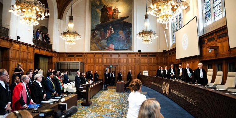 La Corte Internacional de Justicia comenzó este lunes un proceso en el que se busca frenar el cambio climático.