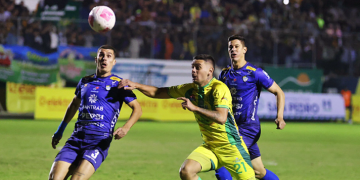 Xinabajul y Cobán empatan en un intenso duelo de ida de semifinales