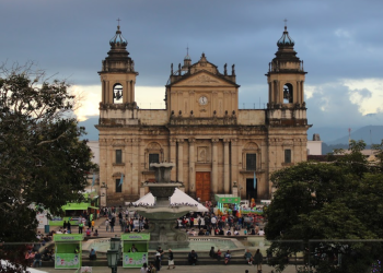 La Catedral se ilumina con el “mapping”: fechas y horarios para disfrutar el espectáculo