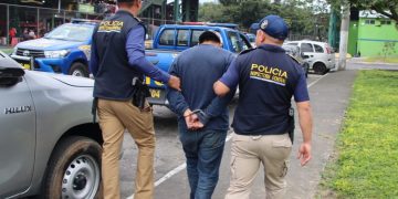Detenido por supuesto robo de picop, tras persecución en la zona 12