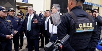 El presidente Bernardo Arévalo reitera que la droga que se decomisó en República Dominicana no pasó por Guatemala.