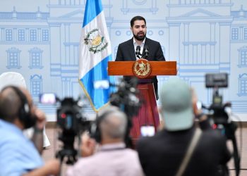 Ejecutivo prepara primer informe de Gobierno