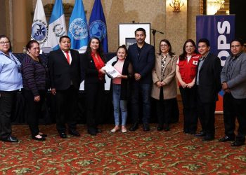 El Ministerio de Salud capacita en forma constante a su personal. / Foto: MSPAS.