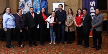 El Ministerio de Salud capacita en forma constante a su personal. / Foto: MSPAS.