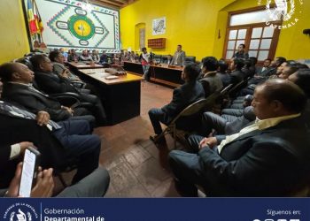 Presentan a nuevas autoridades comunitarias de Momostenango