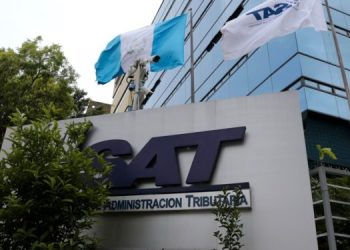 SAT decomisa mercadería ilícita valuada en más de 12.3 millones de quetzales en Izabal