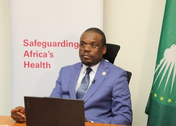 Epidemiólogo Placide Mbala mencionado por revista Nature. / Foto: X.com.