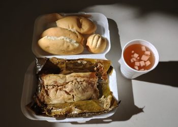 El espíritu navideño invade los comedores sociales