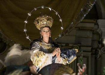 Devoción y Tradición: Procesión de la Inmaculada Concepción recorre las calles del Centro Histórico de Guatemala