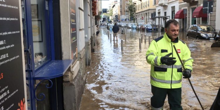 Las inundaciones es uno de los efectos de los cambios en la cantidad de agua en los ríos.