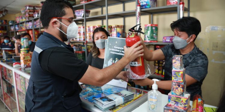 Un total de 60 inspectores visitarán más de 400 comercios durante este año. / Foto: cortesía IGSS