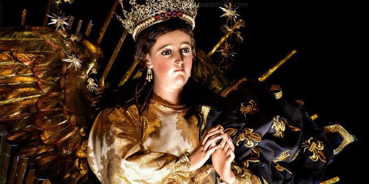 Inmaculada del templo El Santísimo Nombre de Jesús, La Recolección. / Foto: Jesús en Guatemala.