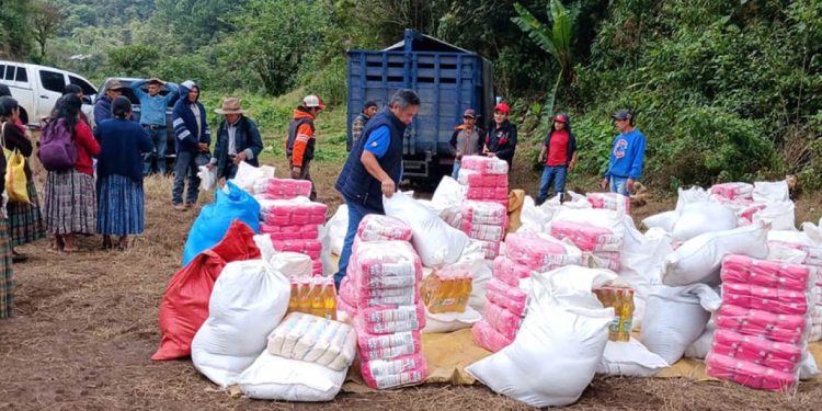 MAGA brinda asistencia alimentaria a 19 familias de Tactic, Alta Verapaz