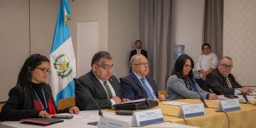 La Academia de Diplomacia “Antonio José de Irisarri” impartió diplomado a los migrantes en Estados Unidos y México. / Foto: cortesía Minex