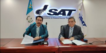 Ministerio de Finanzas y SAT suscribieron un convenio para alcanzar la meta de recaudación fiscal