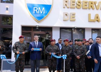 Ministro de la Defesa destaca modernización del Ejército este año. / Foto: Daniel Ordoñez y Gilber García.