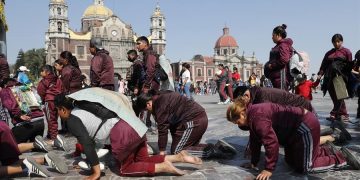 Peregrinación a la Basílica de Guadalupe reúne a miles de fieles. / Foto: EFE.