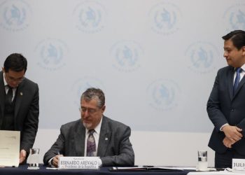 Presidente Bernardo Arévalo firma normativas e iniciativas de ley en la lucha contra la corrupción