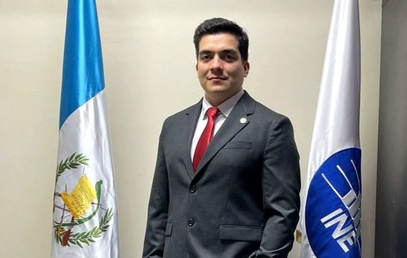 Presidente nombra a Oscar José Chávez Valdez como nuevo Gerente del INE. / Foto: INE.