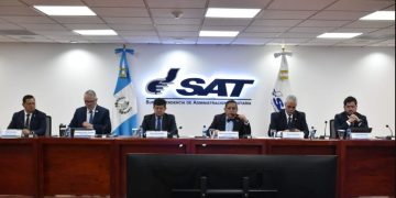 Superintendente de la SAT rechaza señalamientos y pide respeto a sus derechos de inocencia.