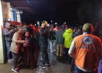 Salud y Conred atienden a afectados por explosión de pirotecnia en Cahabón, Alta Verapaz. / Foto: Conred.