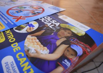 El programa Bolsa Social permite a familias de escasos recursos obtener alimentos de la canasta básica. / Foto: archivo, Gilber García, Gobierno de Guatemala.