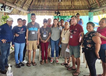 El objetivo principal de estas jornadas fue actualizar los datos de los trabajadores del mar. / Foto: MAGA