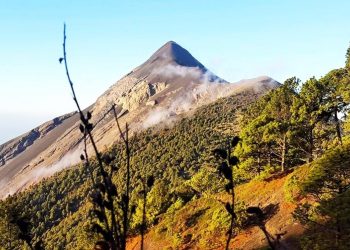 Los volcanes, testigos de la historia y cultura guatemalteca, esperan ser explorados. / Foto: Inguat.