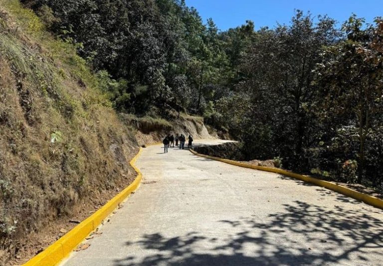 Más de 2 mil 3