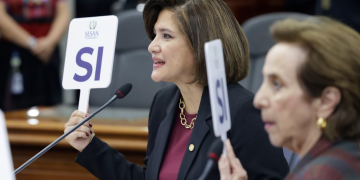 La vicepresidenta Karin Herrera presidió la cuarta sesión ordinaria del Consejo Nacional de Seguridad Alimentaria y Nutricional. / Foto: Dickens Zamora.