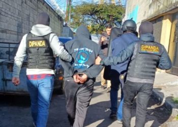 Estos operativos buscan capturar a los responsables, y prevenir actos violentos asociados a este delito. / Foto: PNC