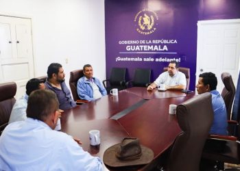 Dan seguimiento a solicitudes administrativas del sindicato del parque nacional Tikal