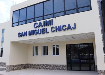Entregan CAIMI en San Miguel Chicaj, un proyecto estratégico de atención en salud