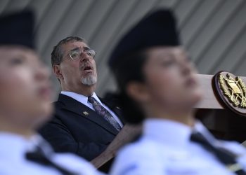 El presidente Arévalo felicitó a los futuros policías y les hizo un llamado a mantener la ética.