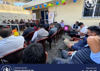 Entregan proyecto en beneficio de la salud de ciudadanos del Rancho, Santa María Chiquimula