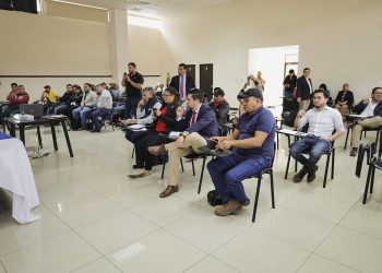 Escuchan necesidades prioritarias de infraestructura vial en comunidades de Izabal