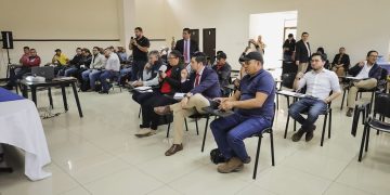 Escuchan necesidades prioritarias de infraestructura vial en comunidades de Izabal