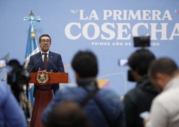 Ministro de Finanzas Públicas, Jonathan Menkos. / Foto: Alex Jacinto y Daniel Ordoñez.