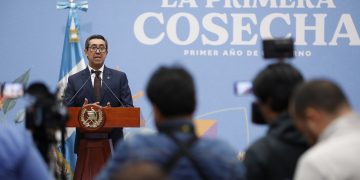 Ministro de Finanzas Públicas, Jonathan Menkos. / Foto: Alex Jacinto y Daniel Ordoñez.