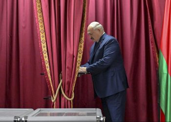 Alexander Lukashenko fue reelecto como presidente de Bielorrusia y estará en el poder hasta 2030. / Foto: EFE.