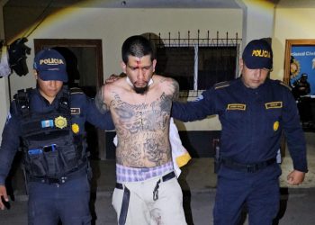 La PNC capturó a Arnulfo Flores Torres, de 25 años, alias Shrek, integrante de la mara Salvatrucha, luego de ataque armado entre pandilleros en Santa Rosa.