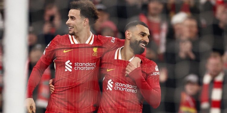 Liverpool apunta al liderato en la Champions League