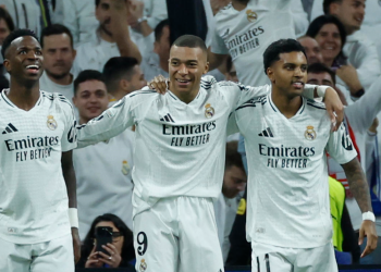 El tridente blanco da un respiro al Real Madrid en la Champions League