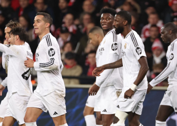 Real Madrid cumple y sella su pase al repechaje de la Champions League