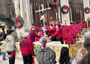 Consulado guatemalteco en Nueva York participa en misa en honor al Señor de Esquipulas
